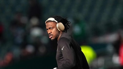 A.J. Brown #11 of the Philadelphia Eagles warms up prior to a game the NFC Wild Card Playoff game against the San Francisco 49ers (Getty Images via AFP) A.J. Brown #11 of the Philadelphia Eagles warms up prior to a game the NFC Wild Card Playoff game against the San Francisco 49ers (Getty Images via AFP)