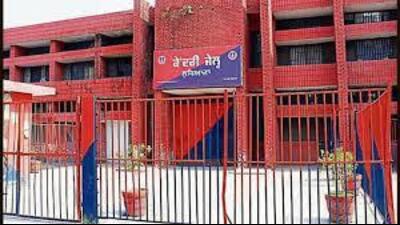 According to jail officials, Manroj had been lodged in the central jail nearly 20 days ago in connection with a drug trafficking case. (HT File)