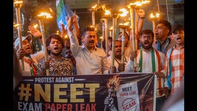 According to sources, officials examined a question paper and handwritten notes belonging to a student from Akola residing in a private hostel in Latur’s Sitaramnagar area. (Hindustan Times) According to sources, officials examined a question paper and handwritten notes belonging to a student from Akola residing in a private hostel in Latur’s Sitaramnagar area. (Hindustan Times)