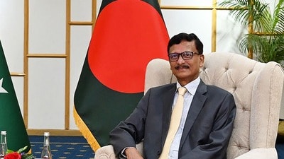 বাংলাদেশের প্রাক্তন বিদেশ উপদেষ্টা তৌহিদ হোসেন এককথায় স্বীকার করে নিলেন, হাসিনাকে ক্ষমতা থেকে সরানোর নেপথ্যে ডিপ স্টেট থাকতে পারে। বাংলাদেশের প্রাক্তন বিদেশ উপদেষ্টা তৌহিদ হোসেন এককথায় স্বীকার করে নিলেন, হাসিনাকে ক্ষমতা থেকে সরানোর নেপথ্যে ডিপ স্টেট থাকতে পারে।