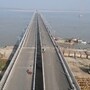 ফরাক্কার নতুন সেতুর একাংশ খুলে দেওয়া হলেও সমস্যার পুরো সমাধান হচ্ছে না।