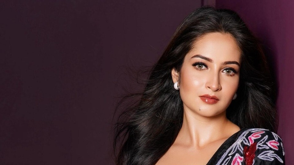 'জারিয়া'র সিক্যুয়েলে অভিনয় করবেন শ্রীমা