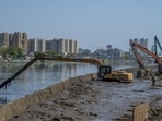 BMC officials said last year’s Mithi desilting scam cast a shadow on this year’s operations as well (Hindustan Times)