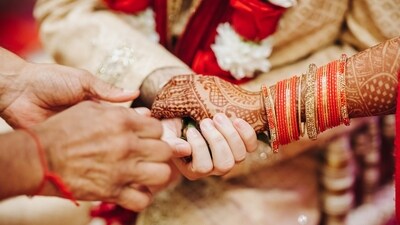 A Bengaluru psychiatrist highlights the dangers of normalising suffering in relationships and stresses that safety should be prioritised in marriages. (Freepik) A Bengaluru psychiatrist highlights the dangers of normalising suffering in relationships and stresses that safety should be prioritised in marriages. (Freepik)