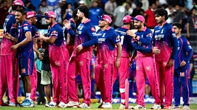 <p>మరోవైపు రాజస్థాన్ రాయల్స్ కూడా బలంగా కనిపిస్తోంది. ఈ మ్యాచ్ లో ఓడిన టీమ్ ఇంటి ముఖం పడుతుంది. గెలిచిన టీమ్ క్వాలిఫయర్ 2లో గుజరాత్ టైటాన్స్ తో తలపడుతుంది. </p> (ANI Pic Service)