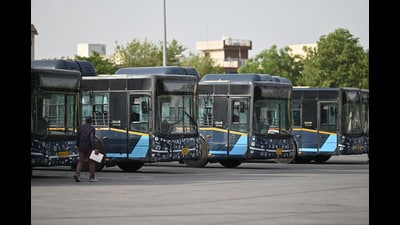 Minister Rao Narbir Singh said the routes for operating the first batch of 100 electric buses have already been finalised. (Parveen Kumar/HT) Minister Rao Narbir Singh said the routes for operating the first batch of 100 electric buses have already been finalised. (Parveen Kumar/HT)