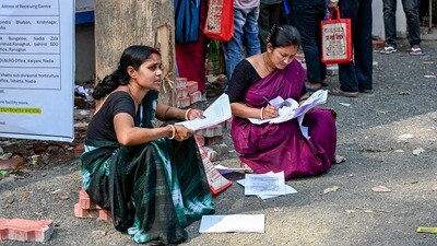 পশ্চিমবঙ্গ বিধানসভা নির্বাচনের আগে ট্রাইবুনালে ভিড়। (ফাইল ছবি, সৌজন্যে পিটিআই) পশ্চিমবঙ্গ বিধানসভা নির্বাচনের আগে ট্রাইবুনালে ভিড়। (ফাইল ছবি, সৌজন্যে পিটিআই)