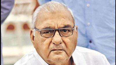 The Congress lawmakers, led by Hooda, boycotted the special session and instead held a parallel session outside the House chamber, prompting the Speaker to seek a clarification from Hooda. (HT File) The Congress lawmakers, led by Hooda, boycotted the special session and instead held a parallel session outside the House chamber, prompting the Speaker to seek a clarification from Hooda. (HT File)