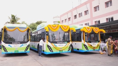 హైదరాబాద్లో మరో 60 ఎలక్ట్రిక్ బస్సులు ప్రారంభం హైదరాబాద్లో మరో 60 ఎలక్ట్రిక్ బస్సులు ప్రారంభం