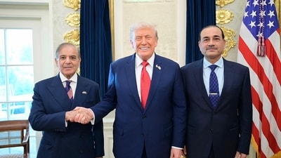 This handout photograph released by Pakistan's Prime Minister Office on September 26, 2025, shows PM Shehbaz Sharif (L), Army Chief and Field Marshal Syed Asim Munir (R) posing with US President Donald Trump (C) at the White House in Washington (AFP) This handout photograph released by Pakistan's Prime Minister Office on September 26, 2025, shows PM Shehbaz Sharif (L), Army Chief and Field Marshal Syed Asim Munir (R) posing with US President Donald Trump (C) at the White House in Washington (AFP)