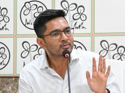 অভিষেকের মন্তব্যে সম্প্রীতি ভঙ্গ হতে পারে বলে অভিযোগটি দায়ের করেছেন অর্ণবকান্তি দাস।