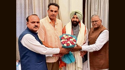 Kewal Singh Dhillon, 76, replaces Sunil Jakhar as Punjab BJP chief, marking a historic shift for the saffron party as it installs its first-ever Jat-Sikh chief in Punjab. (HT) Kewal Singh Dhillon, 76, replaces Sunil Jakhar as Punjab BJP chief, marking a historic shift for the saffron party as it installs its first-ever Jat-Sikh chief in Punjab. (HT)
