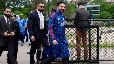 Zohran Mamdani wears Arsenal colours during Eid al-Adha prayers in NYC. (Credits: Reuters) Zohran Mamdani wears Arsenal colours during Eid al-Adha prayers in NYC. (Credits: Reuters)