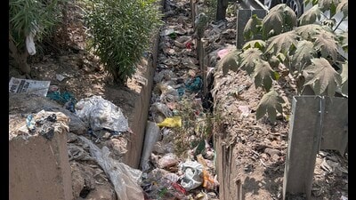Officials identified multiple vulnerable waterlogging points as overflowing drains and illegal dumping continue across city stretches. (Parveen Kumar/HT) Officials identified multiple vulnerable waterlogging points as overflowing drains and illegal dumping continue across city stretches. (Parveen Kumar/HT)