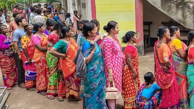 অন্নপূর্ণা যোজনার ১১ পাতার একটি বিস্তারিত ফর্ম পাওয়া যাচ্ছে https://socialsecurity.wb.gov.in/login - ওয়েবসাইটে। (PTI)