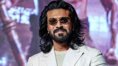 పెద్ది స్టోరీ చెప్పేసిన రామ్ చరణ్ (PTI) పెద్ది స్టోరీ చెప్పేసిన రామ్ చరణ్ (PTI)