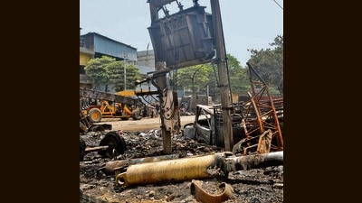 The godown where the fire broke out on RK road in Ludhiana on Thursday. (Gurpreet Singh/HT) The godown where the fire broke out on RK road in Ludhiana on Thursday. (Gurpreet Singh/HT)