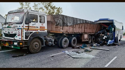 The impact of the collision, killed bus driver, Inderjit Singh, a resident of Ferozepur, on the spot. Nearly 15 bus passengers, who were heading from Delhi to Katra, were also injured. (HT) The impact of the collision, killed bus driver, Inderjit Singh, a resident of Ferozepur, on the spot. Nearly 15 bus passengers, who were heading from Delhi to Katra, were also injured. (HT)