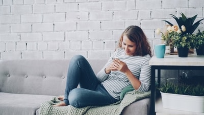 Do you check your phone first thing in the morning? (Unsplash) Do you check your phone first thing in the morning? (Unsplash)