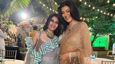‘২৪ বছরের মাকে কে কাজ দেবে?’ রেনিকে দত্তক নিতেই চম্পট দেয় সুস্মিতার ম্যানেজার! ‘২৪ বছরের মাকে কে কাজ দেবে?’ রেনিকে দত্তক নিতেই চম্পট দেয় সুস্মিতার ম্যানেজার!