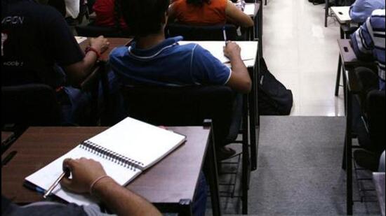 Mumbai - 10th August 2010 - Classroom for Management studies at NMIMS College, Vile Parle - HT Photo by Puneet Chandhok (Hindustan Times)