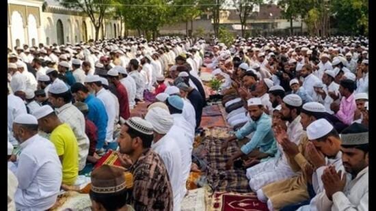 Muslims offering prayers at a mosque in Shamli district on the occasion of Bakrid on May 28 (HT photo)