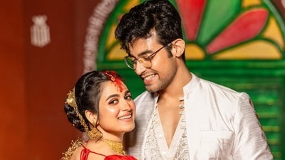 তুই আমার স্বপ্নটা বাঁচছিস! বউ শ্যামৌপ্তির বড় পর্দায় ডেবিউয়ের, রণজয়ের খোলা চিঠি তুই আমার স্বপ্নটা বাঁচছিস! বউ শ্যামৌপ্তির বড় পর্দায় ডেবিউয়ের, রণজয়ের খোলা চিঠি