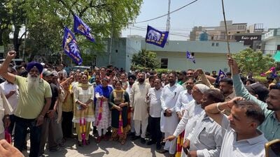 BSP supporters celebrating their party’s win. (HT) BSP supporters celebrating their party’s win. (HT)