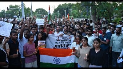 Students taking out a march in Prayagraj on Friday (HT) Students taking out a march in Prayagraj on Friday (HT)