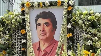 শুক্রের সকালে নন্দনে এলেন অনীক!