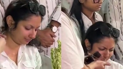 চোখের জলে বাবাকে জানালেন শেষ বিদায়