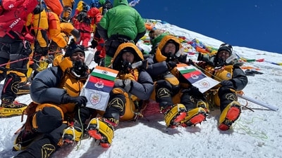 The first all-women BSF Everest team The first all-women BSF Everest team