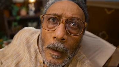 Jackie Shroff in The Great Grand Superhero.