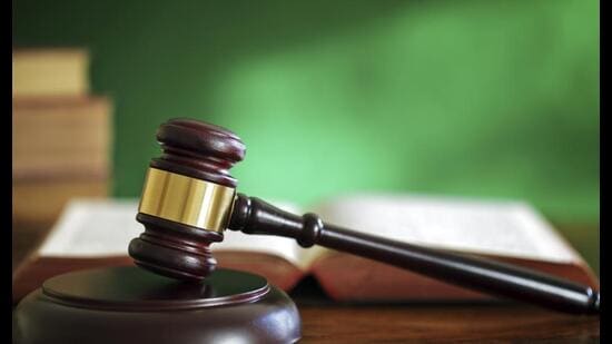 A division bench comprising of justices Salil Kumar Rai and Devendra Singh directed the state counsel to file its counter affidavit on the habeas corpus writ petition. (Getty Images/iStockphoto)