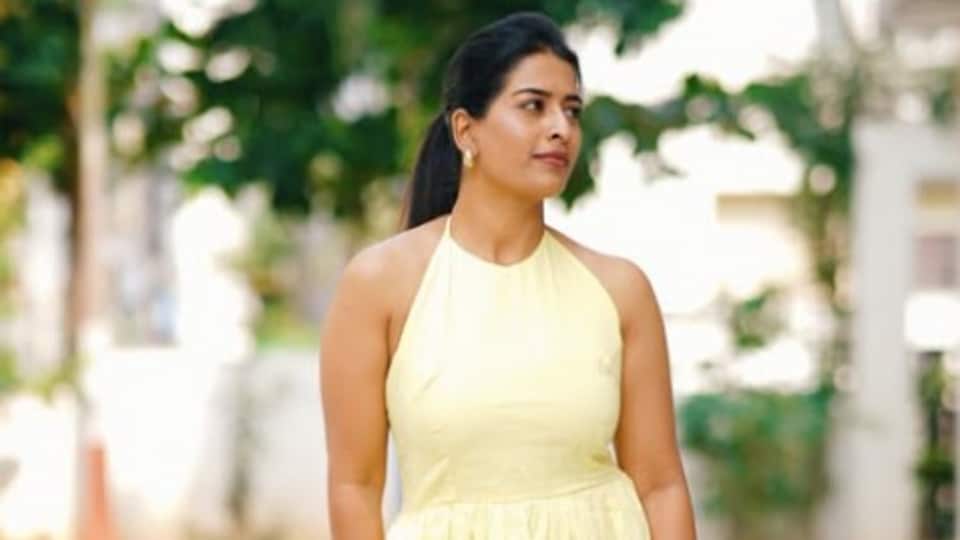 <p>స్టార్ మాలో వస్తున్న ఇల్లు ఇల్లాలు పిల్లలు సీరియల్ లో నర్మద క్యారెక్టర్ ప్లే చేస్తోంది అన్షు. </p>(instagram-Thandra Anshu Reddy)
