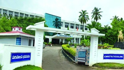 <p>మొదటగా అధికారిక కన్వీనర్ వెబ్సైట్ <a href="https://edcet.tgche.ac.in/" target="_blank">https://edcet.tgche.ac.in/</a> ను సందర్శించాలి.</p><p>హోంపేజీలో కనిపించే 'Download Rank Card' లింక్పై క్లిక్ చేయాలి.</p><p>మీ ఎడ్సెట్ హాల్ టికెట్ నంబర్, పుట్టిన తేదీ ఎంటర్ చేయాలి.</p><p>స్క్రీన్పై కనిపించే మీ ర్యాంక్ కార్డును ప్రింట్ తీసుకుని, భవిష్యత్తు కౌన్సెలింగ్ అవసరాల కోసం భద్రపరుచుకోవాలి.</p> <p>మొదటగా అధికారిక కన్వీనర్ వెబ్సైట్ <a href="https://edcet.tgche.ac.in/" target="_blank">https://edcet.tgche.ac.in/</a> ను సందర్శించాలి.</p><p>హోంపేజీలో కనిపించే 'Download Rank Card' లింక్పై క్లిక్ చేయాలి.</p><p>మీ ఎడ్సెట్ హాల్ టికెట్ నంబర్, పుట్టిన తేదీ ఎంటర్ చేయాలి.</p><p>స్క్రీన్పై కనిపించే మీ ర్యాంక్ కార్డును ప్రింట్ తీసుకుని, భవిష్యత్తు కౌన్సెలింగ్ అవసరాల కోసం భద్రపరుచుకోవాలి.</p>