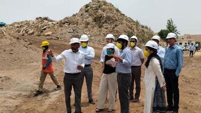 Officials showcased sanitation projects, dust-control infrastructure and scientific waste management practices across the city. (HTSR) Officials showcased sanitation projects, dust-control infrastructure and scientific waste management practices across the city. (HTSR)