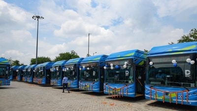 Delhi currently operates one of India’s largest electric bus networks with a fleet of over 4,000 e-buses. (Hindustan Times)