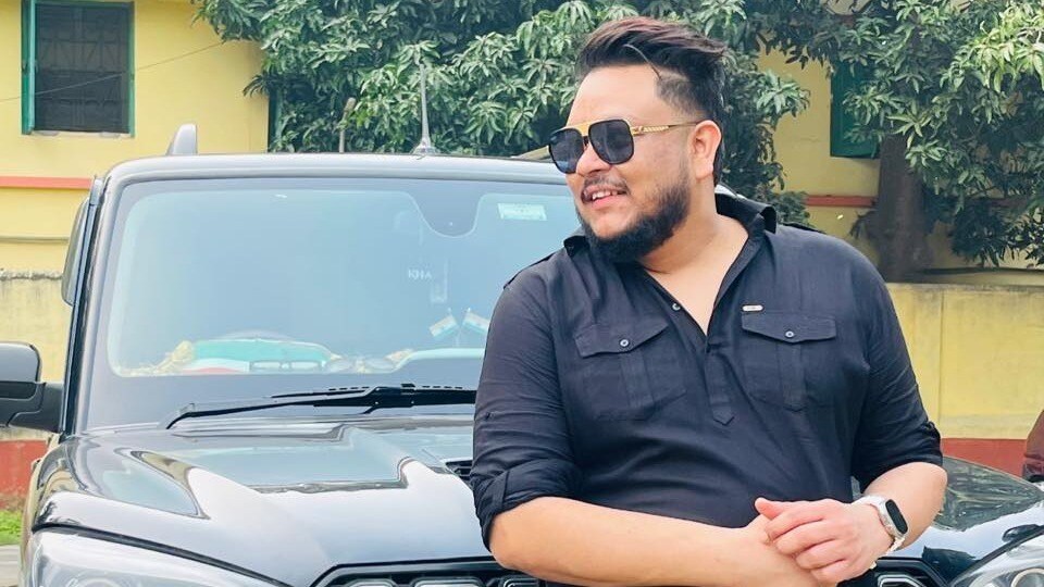 টিটাগড় পুরসভায় রাজনৈতিক অস্থিরতার আবহের মধ্যেই গ্রেপ্তার হলেন ১২ নম্বর ওয়ার্ডের সদ্য প্রাক্তন কাউন্সিলর ইনাম খান।