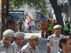 The incident took place on Western Marg in Saidulajab, a locality known for a sea of PG accommodation, coaching centres, and student messes.