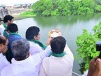 ధవళేశ్వరం బ్యారేజీ నుండి నీటి విడుదల