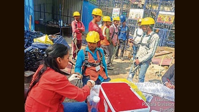 Labourers being screened during the camp in Ludhiana on Sunday. (HT Photo) Labourers being screened during the camp in Ludhiana on Sunday. (HT Photo)
