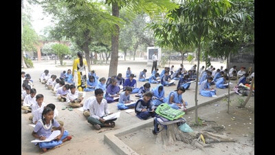 Ludhiana, India – : Students at Government Senior Secondary School, Kasabad.(Ht File photo) Ludhiana, India – : Students at Government Senior Secondary School, Kasabad.(Ht File photo)
