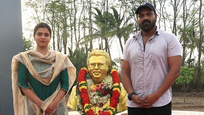 ఆ హీరోయిన్తో సినిమా తీసి ప్రతీ హీరోకి భయం పుట్టించారు.. దాసరి నారాయణరావుపై మంచు మనోజ్ కామెంట్స్ ఆ హీరోయిన్తో సినిమా తీసి ప్రతీ హీరోకి భయం పుట్టించారు.. దాసరి నారాయణరావుపై మంచు మనోజ్ కామెంట్స్