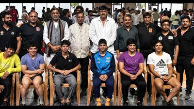 Mansi (4th from left) with Antim Panghal (5th from left) with other four women wrestlers selected for Asian Games. (HT Photo) Mansi (4th from left) with Antim Panghal (5th from left) with other four women wrestlers selected for Asian Games. (HT Photo)