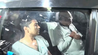 বাড়িতেই চিকিৎসাধীন অভিষেক বন্দ্যোপাধ্যায় (PTI) বাড়িতেই চিকিৎসাধীন অভিষেক বন্দ্যোপাধ্যায় (PTI)