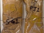 DRI seizes  <span class='webrupee'>₹</span>4.2-cr smuggled gold dust at airport; 3 held