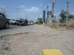 Experts will focus on greening, standardised road geometry and preventive maintenance to improve air quality and mobility. (Parveen Kumar/HT) Experts will focus on greening, standardised road geometry and preventive maintenance to improve air quality and mobility. (Parveen Kumar/HT)
