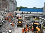 NDRF team conduct a rescue operation as the building collapsed in Saidulajab, Saket last night, in New Delhi, India, on Sunday, May 31 (HT Photo/Ishant Chauhan)