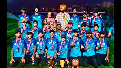 Baseball team from Punjab felicitated with medals during the national championship. (HT Photo)